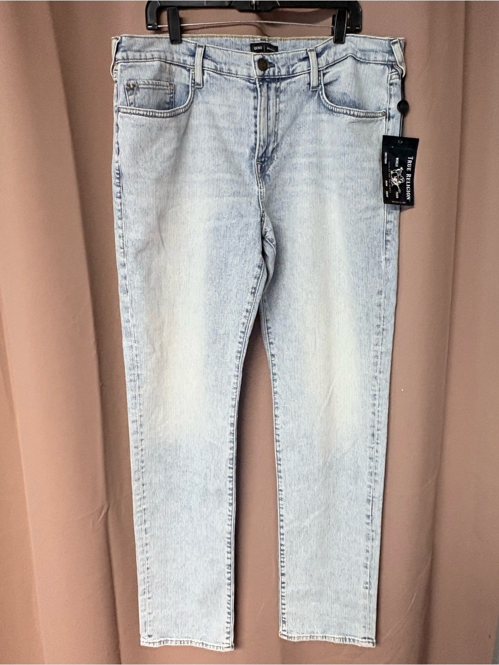 NEW TRUE RELIGION, MENS 38Wx32L, GENO Relaxed Slim LIGHT BLOSSOM WASH JEANS-NWT